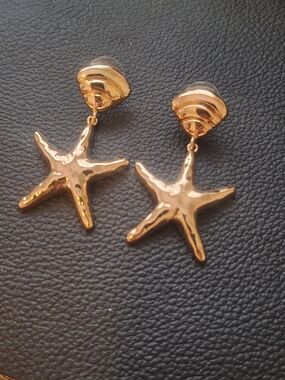2" Vintage Gold Starfish Drop Earrings